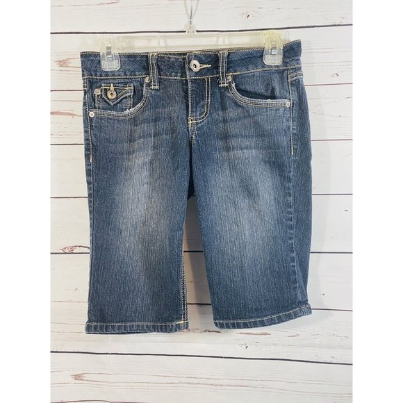 YMI Jean Shorts Womens Size 0 Denim Long Shorts Ladies Dark Wash Low Rise - Picture 2 of 8